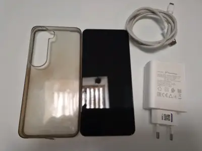 Smartphone Vivo V40se con cargador y funda - miniatura 1