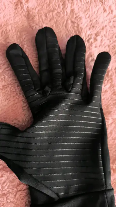 Guantes deportivos negros Nike con logo - miniatura 3