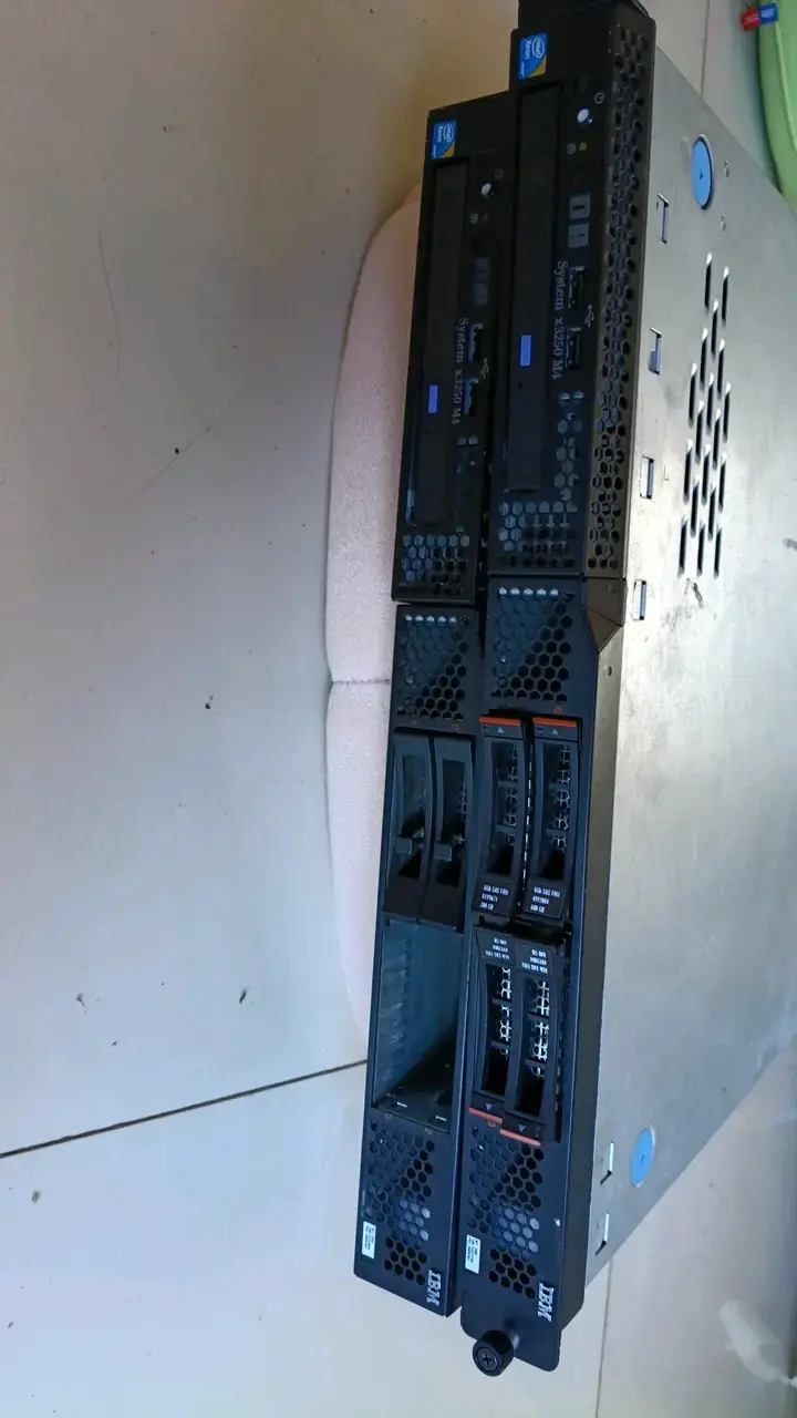 Servidor IBM System x3250 M4 en buen estado