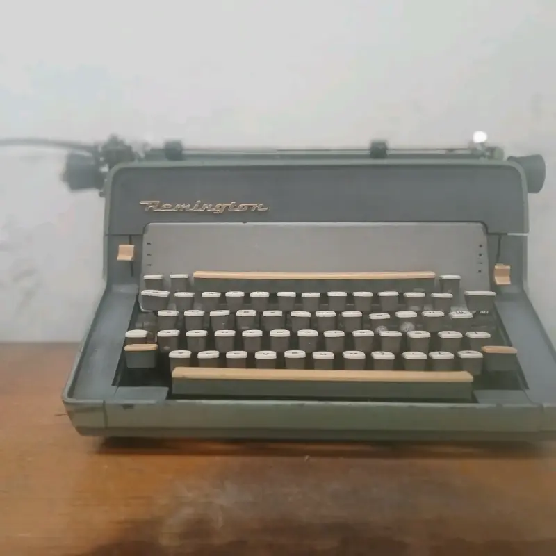 Máquina de Escribir Remington Vintage - 2