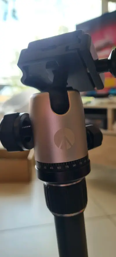 Trípode Manfrotto Element MKELE55GY-BH para fotografía - miniatura 4