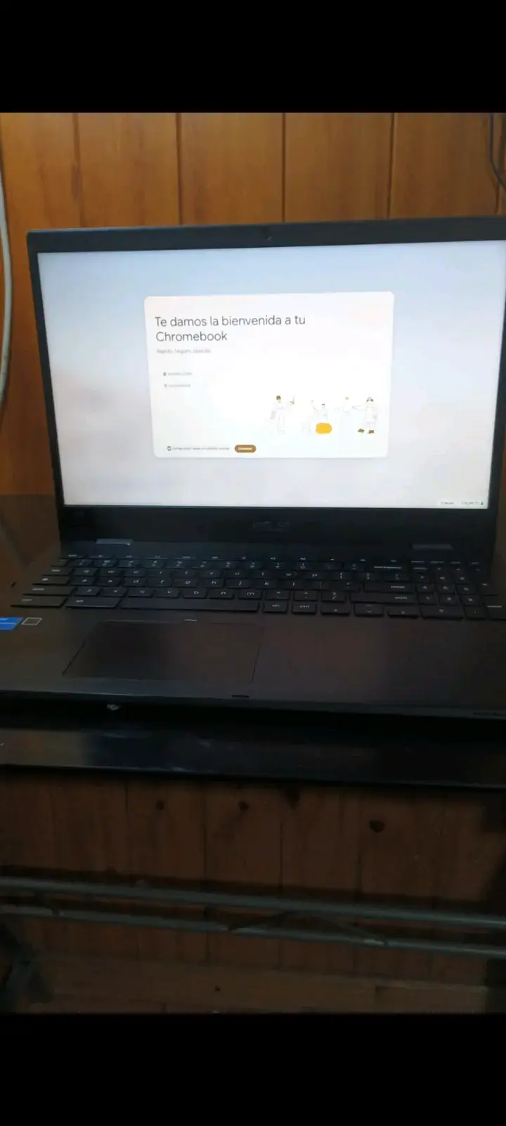 Chromebook ASUS con cargador incluido - 2