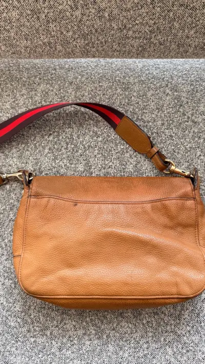 Cartera de cuero Coach marrón con correa ajustable - miniatura 2