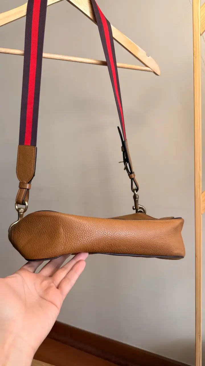 Cartera de cuero Coach marrón con correa ajustable - 5