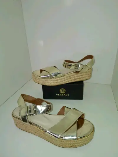 Sandalias de plataforma doradas Bimba lola - miniatura 1