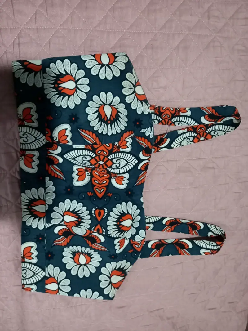 Top de tirantes con estampado floral étnico