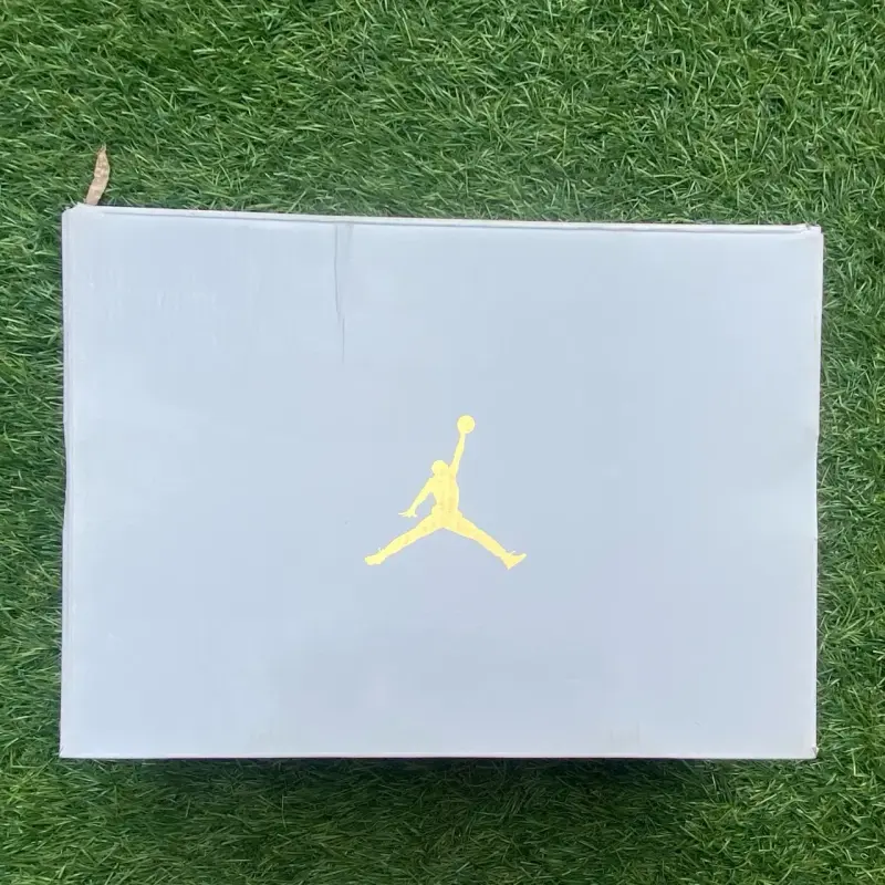 Zapatillas Air Jordan rojo con blanco - 4