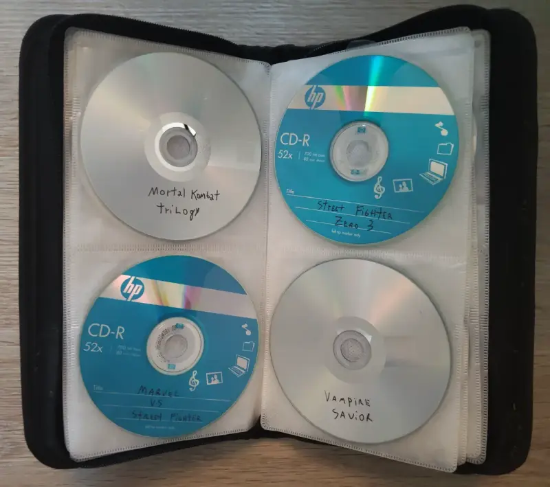 Consola Sega Saturn con juegos y accesorios - 4