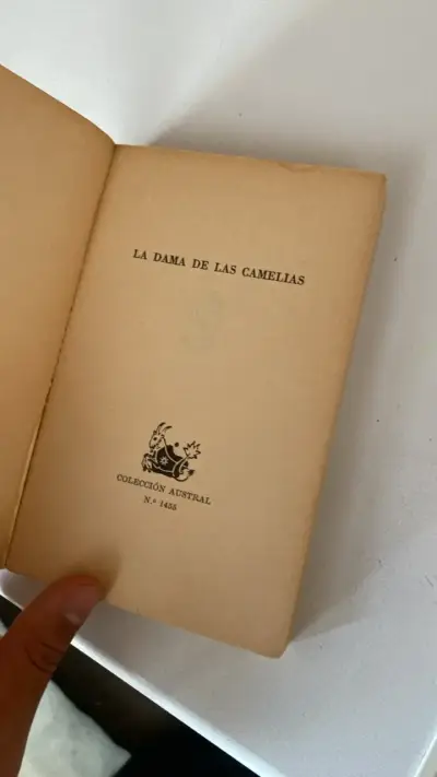 Libro 'La Dama de las Camelias' de Alejandro Dumas - miniatura 3