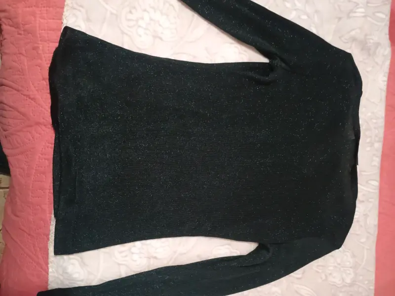 Polera negra brillante de manga larga - 3