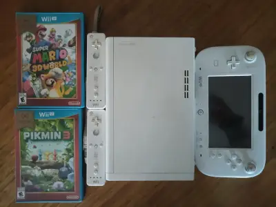 Consola Nintendo Wii U Blanca con Disco Duro - miniatura 1