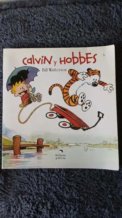 Libro de historietas Calvin y Hobbes de Bill Watterson - miniatura 1