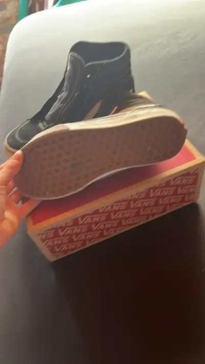 Zapatillas Vans negras de caña alta - miniatura 2