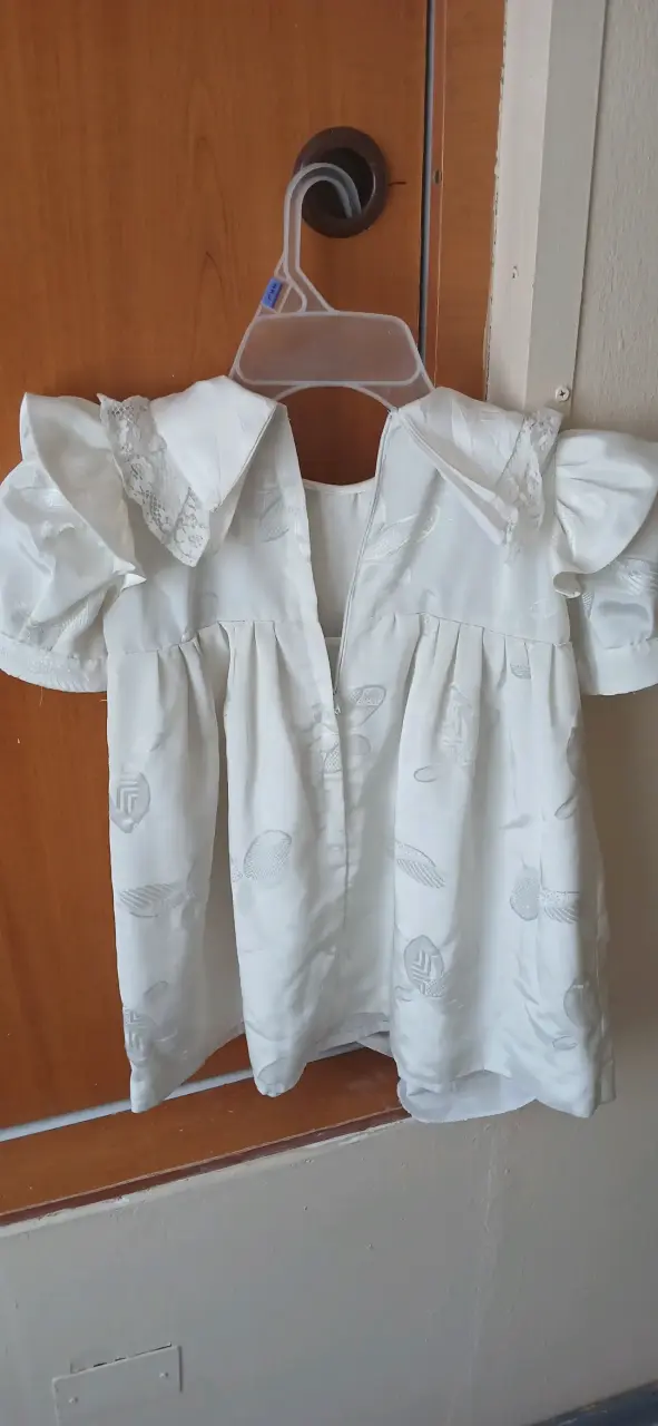 Vestido vintage blanco de bebé con encaje - 5