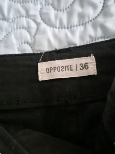 Shorts de mezclilla negros Opposite talla 36 - miniatura 3
