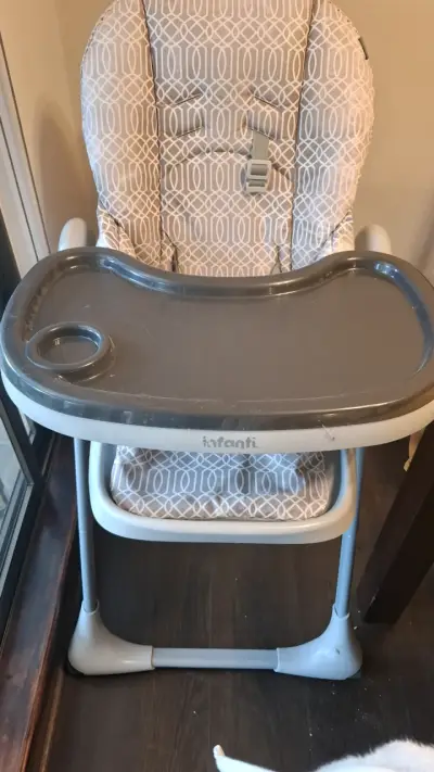 Silla de Comer para Bebé Infanti con Bandeja - miniatura 1