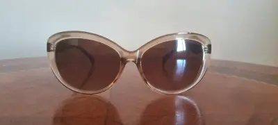 Gafas de sol estilo retro con marco transparente - miniatura 1