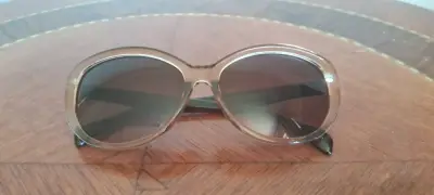 Gafas de sol estilo retro con marco transparente - miniatura 3