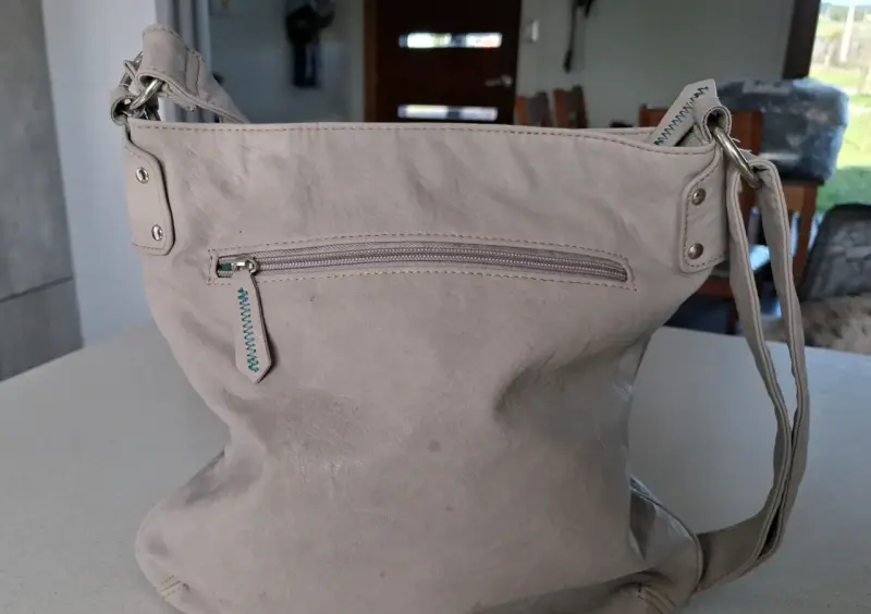 Bolso cruzado beige Amphora con detalles azules - 2