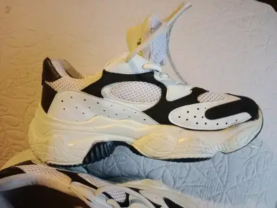 Zapatillas deportivas blancas y negras Tonny Black - miniatura 5
