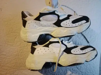 Zapatillas deportivas blancas y negras Tonny Black - miniatura 6