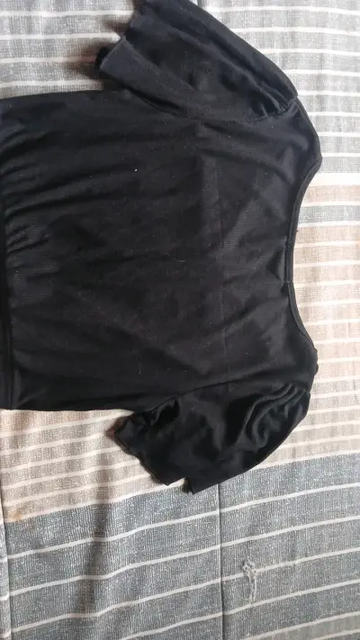 Polera negra manga corta K-Kakadi - miniatura 3