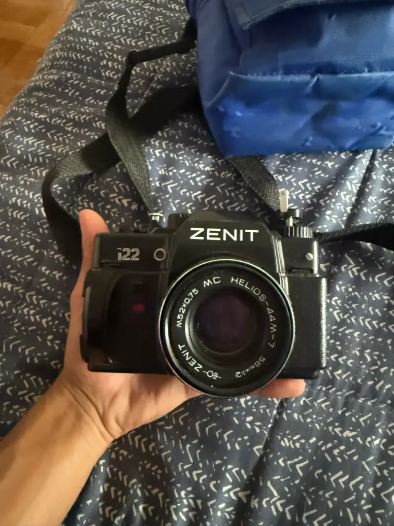 Cámara analógica Zenit 122 con lente Helios - 1