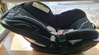 Silla de Auto para Bebé Britax Negra - miniatura 3