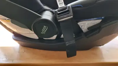 Silla de Auto para Bebé Britax Negra - miniatura 4