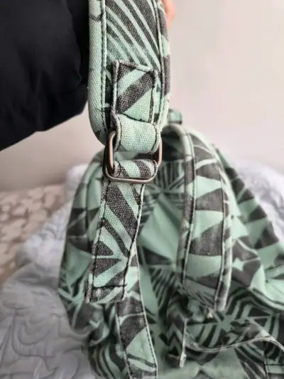 Mochila estampada con diseño geométri - miniatura 4