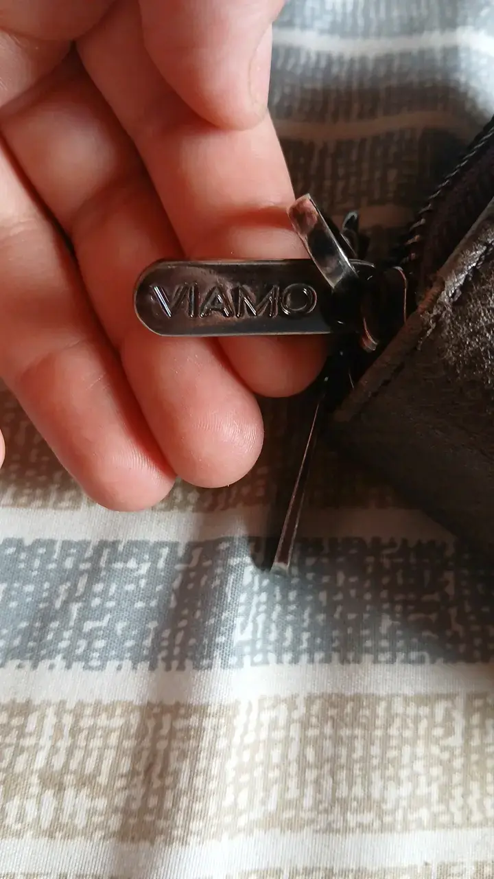 Billetera de cuero marrón Viamo con cierre - 3