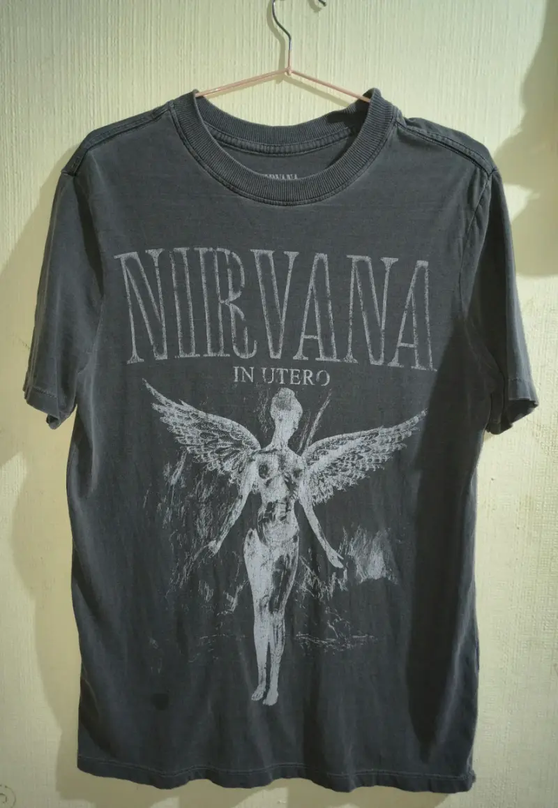 Polera Negra 'Nirvana In Utero'