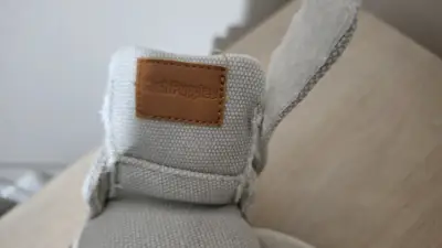Zapatillas grises para bebé Hush Puppies - miniatura 2