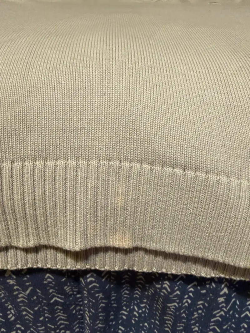 Suéter beige de hombre Lacoste en buen estado - 2