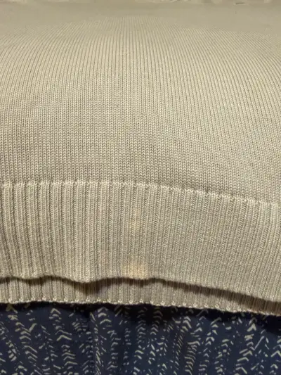 Suéter beige de hombre Lacoste en buen estado - miniatura 2