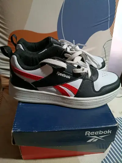 Zapatillas deportivas Reebok blancas y negras - miniatura 4