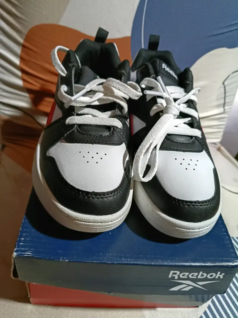 Zapatillas deportivas Reebok blancas y negras - 5