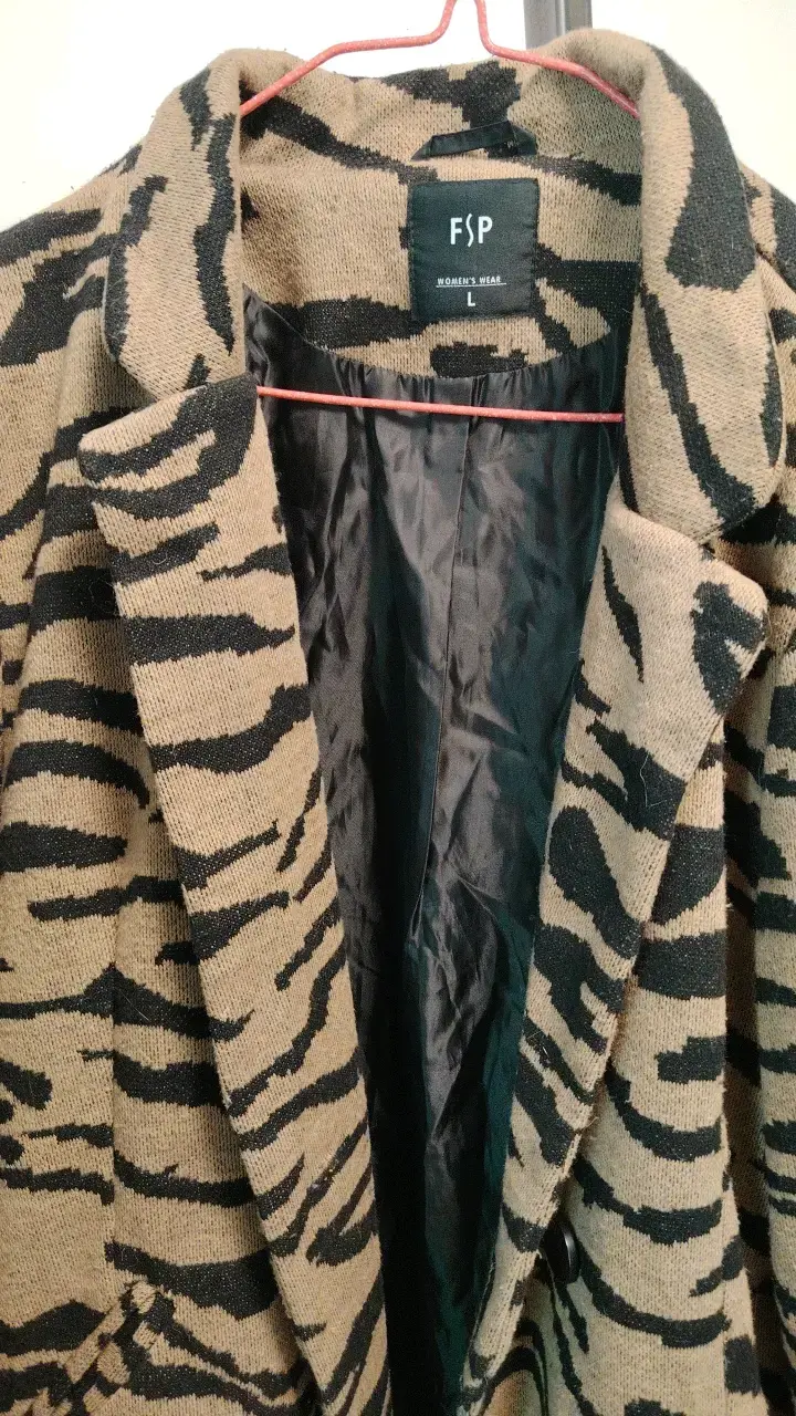 Blazer animal print FSP talla L - 2