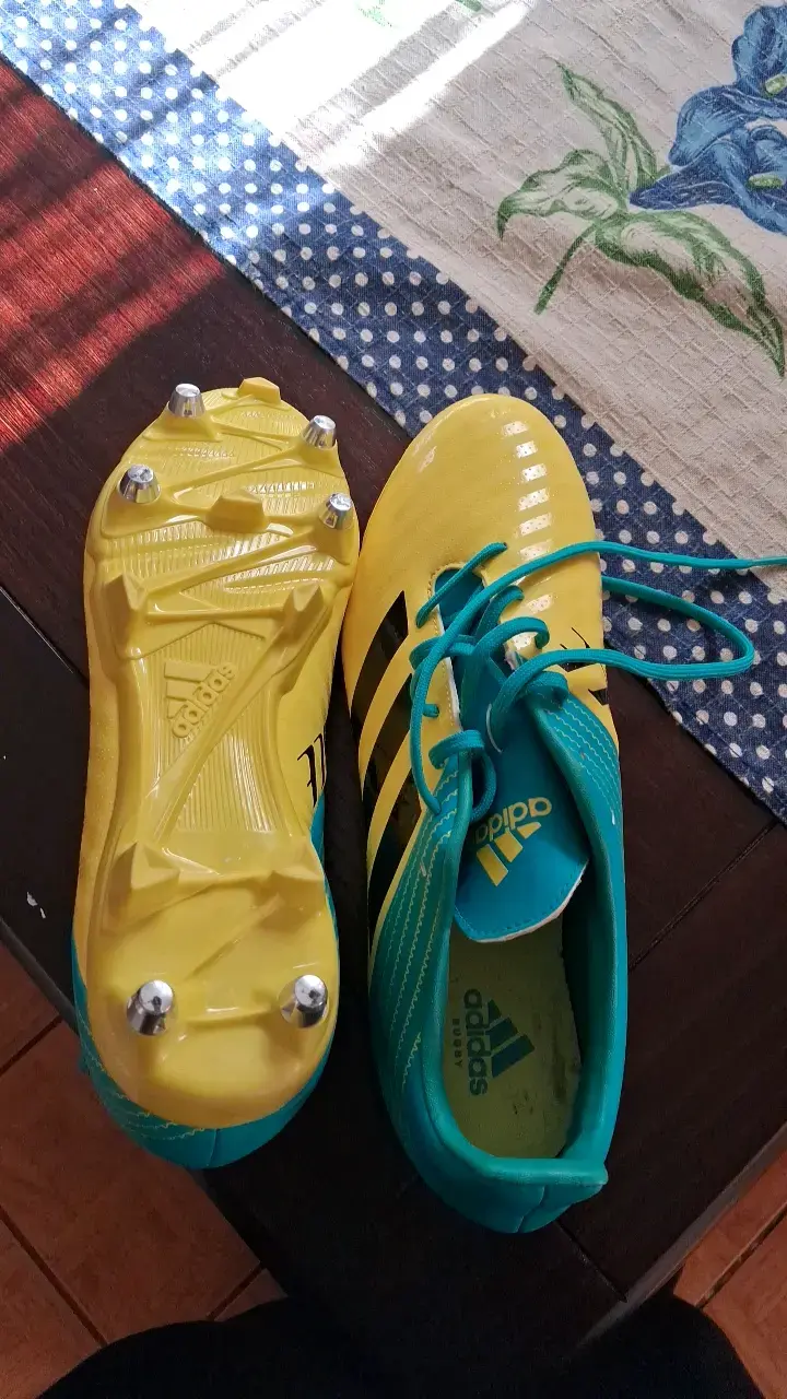 Botines de fútbol Adidas amarillos y turquesa - 2