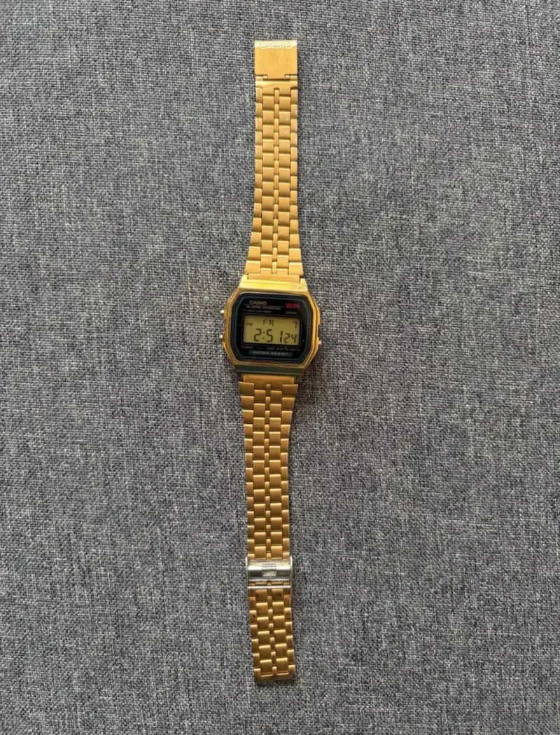 Reloj digital dorado Casio A159W - 3