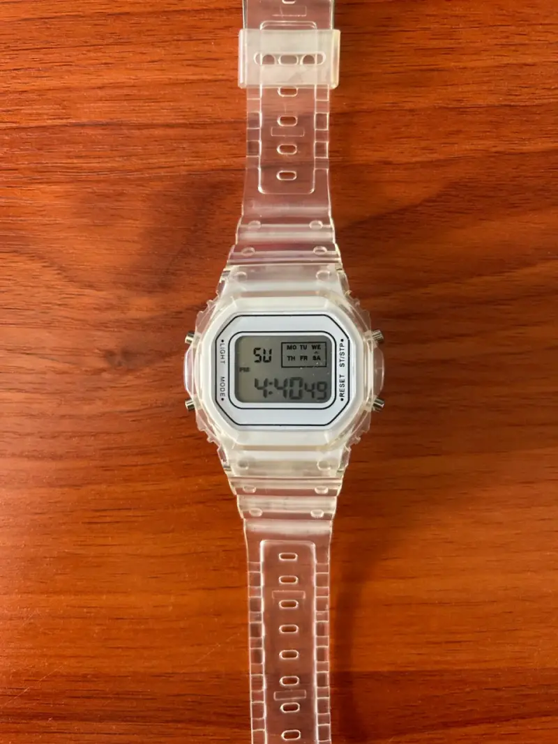 Reloj digital transparente resistente al agua - 1