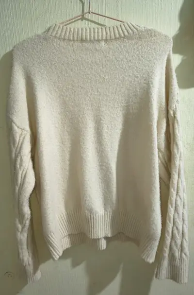 Suéter de lana beige para mujer - miniatura 2