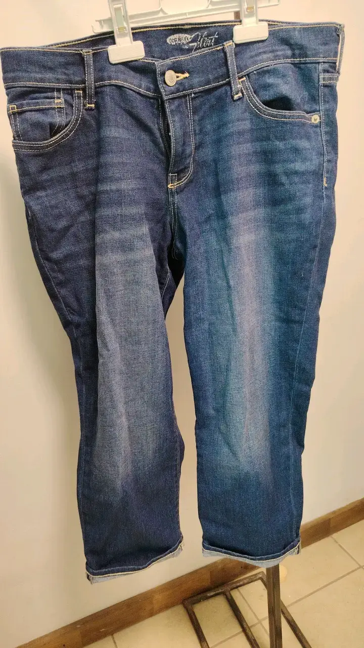 Jeans Capri Azul Oscuro Mujer