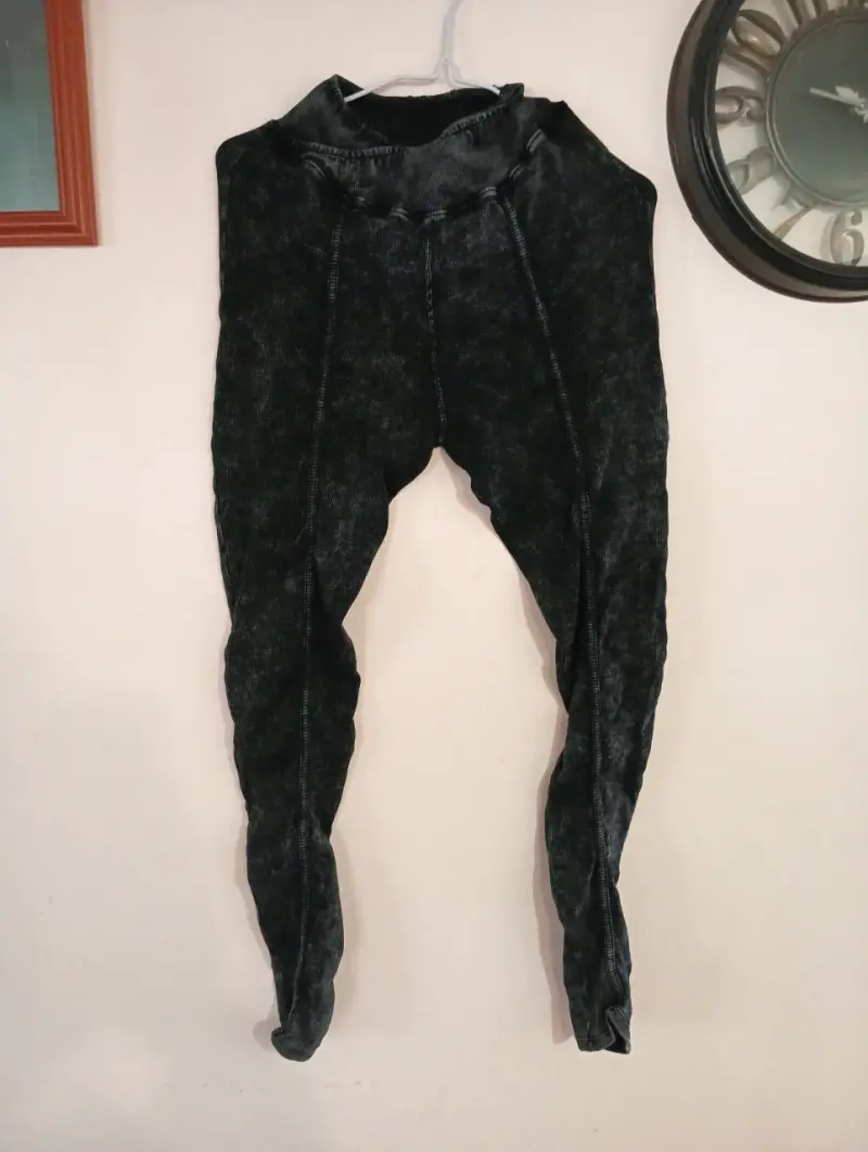 Conjunto de leggings y chaqueta negra para mujer - 3