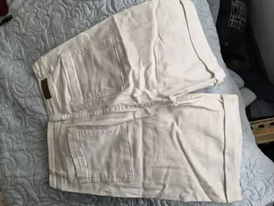 Bermudas blancas MNL x Corona talla 38 - miniatura 2