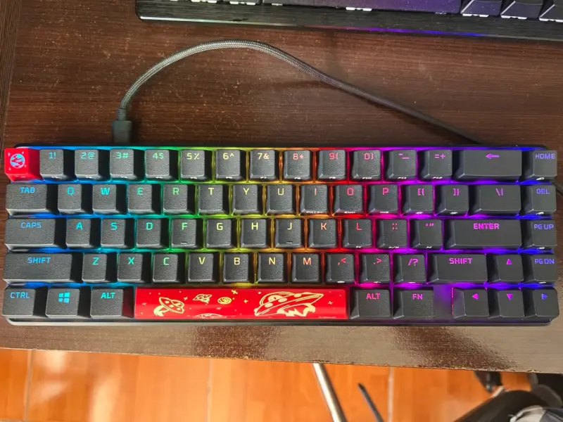 HyperX Alloy Origins 65% Red - 3