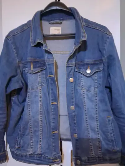 Chaqueta de mezclilla con diseño étnico - miniatura 1