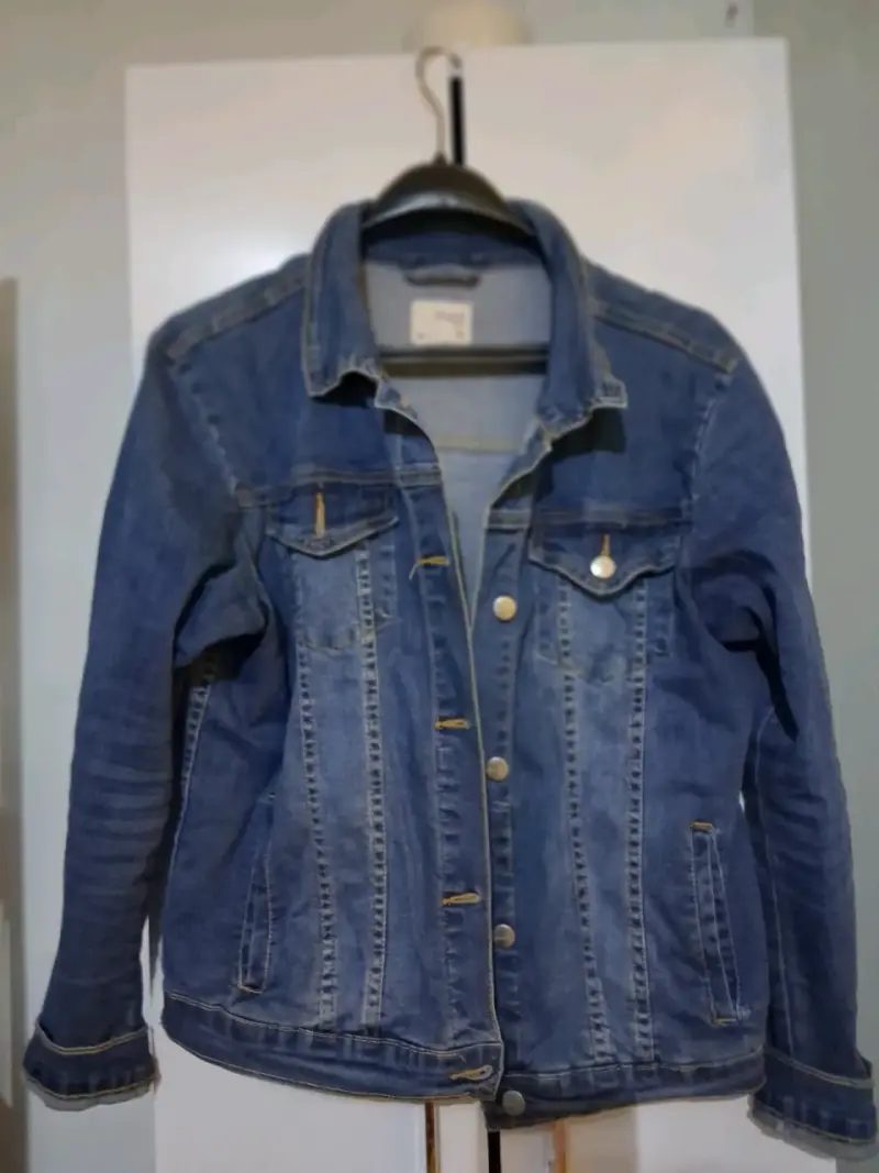 Chaqueta de mezclilla con diseño étnico - 3