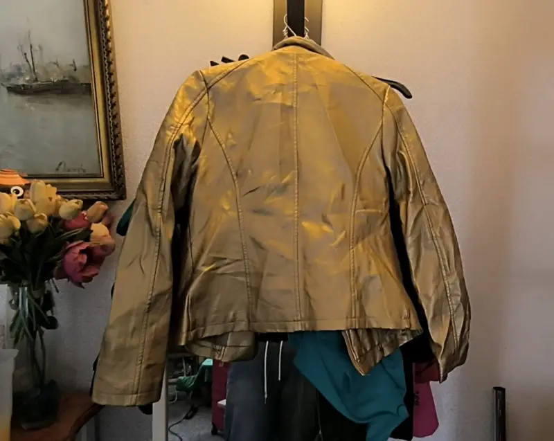 Chaqueta de cuero sintético dorada para mujer - 2