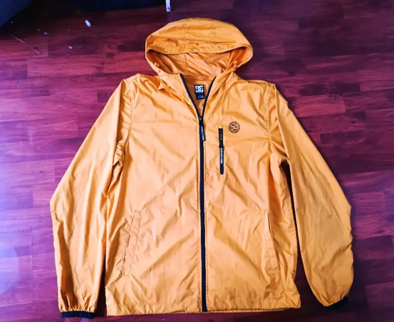 Chaqueta cortaviento amarilla DC Shoes - 2